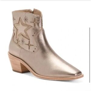 NWT Johnny Was Gold Leather Stargazer Bootie 8